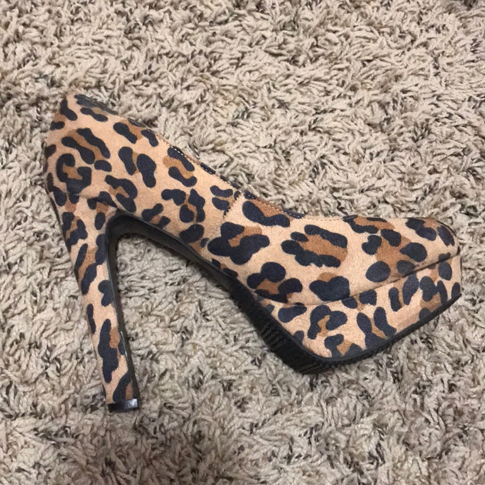 Leopard heels - Picture 4 of 4